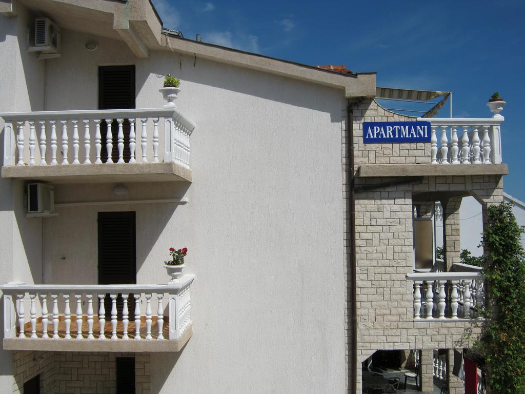 Apartments Nestor Tribalj Esterno foto